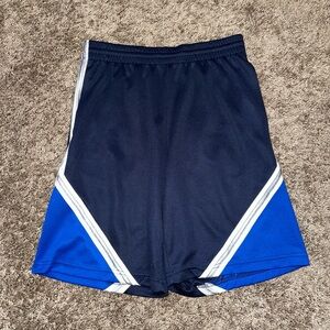 ITEM: TEK GEAR BASKETBALL SHORTS
SIZE: KID’S SMALL